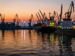 Начальник Бердянского порта, подозреваемый в нанесении 2,5 млн гривен убытков государству, вышел под залог