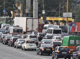 Серьезные пробки в Днепре: ситуация на дорогах города