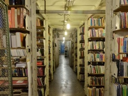 В Украине собираются очистить библиотеки от советских книг