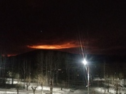 В России взорвался газопровод. Над ближайшими городами видно красное зарево. Фото, видео