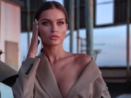 Вся переполнена желания: Мисс Украины 2018 похвасталась стройными формами в откровенном купальнике