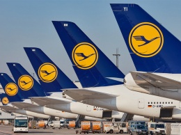 Lufthansa запустила программу сокращения расходов из-за коронавируса