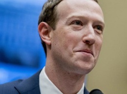 Глава Facebook называл своих пользователей тупицами. Это попытались скрыть