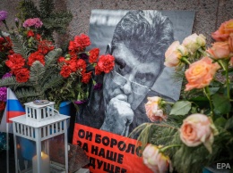 "Он остается источником вдохновения для многих". США и ЕС призвали Россию расследовать убийство Немцова