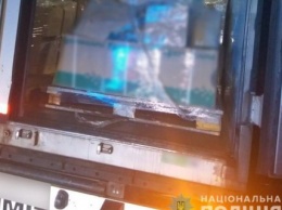 В Черкасской области задержали банду, на ходу похищавшую грузы из фур