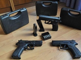 Пистолеты и винтовки по почте: СБУ "накрыла" подпольные цеха по изготовлению оружия