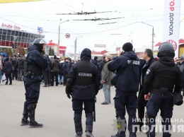 Столкновения на харьковском рынке "Барабашово": 56 задержанным объявили о подозрении