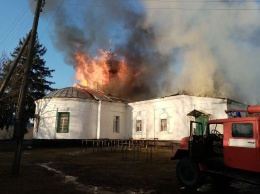 На Черниговщине горел храм периода Гетманщины (фото)