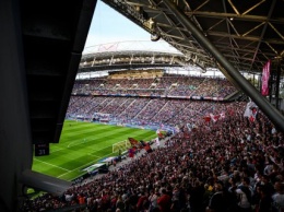 Японских болельщиков выдворили с матча Бундеслиги из-за коронавируса