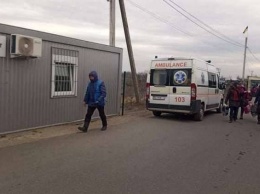 На КПВВ Донбасса обеспечено дежурство "скорой помощи"