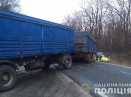 В ДТП на Харьковщине погибли четверо человек. Двое из них - уроженцы Луганской области