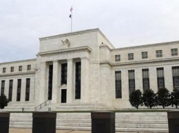 ФРС США экстренно снизила базовую ставку