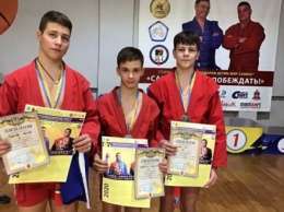 Криворожские самбисты с открытого чемпионата в Одессе привезли шесть наград, из которых четыре - золотые