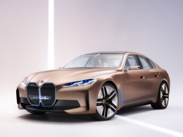 Электрокар BMW Concept i4 по ряду параметров близок к Tesla Model 3
