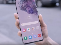 Стрессоустойчивый, но нежный: краш тест новенького смартфона Samsung. Видео