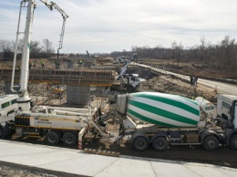 Первую бетонную дорогу в Украине планируют построить до конца года