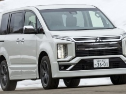 Минивэн Mitsubishi Delica D:5 получил роскошную версию