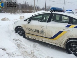 На Черниговщине полицейских-взяточников отправили на 5 лет в тюрьму
