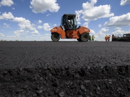 "Высший уровень профессионализма": сеть смеется над ремонтом дороги в Киеве - так еще надо суметь (фото)