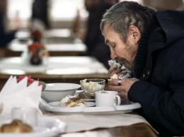 В Одессе из-за коронавируса временно прекратят кормить малоимущих бесплатными обедами