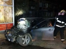 Под Днепром столкнулись автобус и легковушка: пострадавшие в тяжелом состоянии