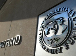 Смена правительства оставила Украину без кредита МВФ