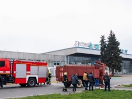 В Днепре на территории аэропорта нашли боевые снаряды (ФОТО)