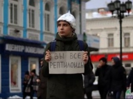 Без царя в голове: Кто пошел [с плакатами] против Путина
