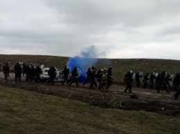 Украинские и венгерские военные провели совместные учения в Косово