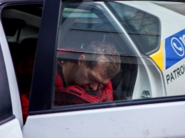В Днепре пьяный водитель ЗАЗа чуть не сбил пешеходов, остановился на парковке и уснул