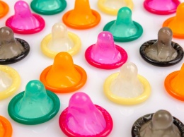 Роскачество нашло токсичные презервативы