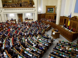 В "Слуге народа" предлагают провести внеочередное заседание Рады для направления средств на средства индивидуальной защиты