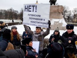 В Петербурге запретили мероприятия с участием более тысячи человек