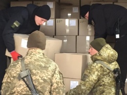 Украинец пытался вывезти 50 тысяч масок в ЕС