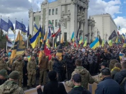 В Киеве проходит Марш патриотов: активисты выдвинули требования Зеленскому (ФОТО)