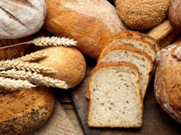 Врачи назвали восемь признаков того, что вам следует отказаться от хлеба