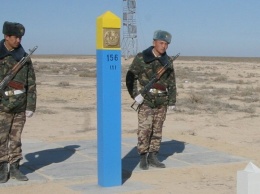 Казахстан на месяц ввел режим "чрезвычайной ситуации"