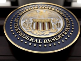 Федеральная резервная система США экстренно снизила базовую ставку