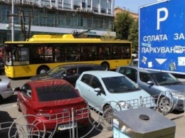 В Украине начали арестовывать счета за неуплату штрафов за парковку