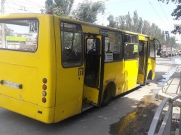 10 человек в маршрутке: в Мариуполе пока не знают, как будут выполнять постановление Кабмина