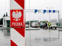 Тысячи украинцев застряли в Польше из-за коронавируса: что их ждет