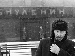 Мавзолей Ленина закрыли из-за коронавируса