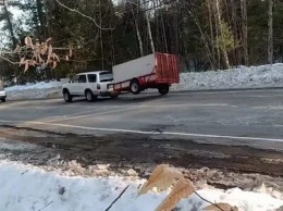 Видео с очень неровной дороги