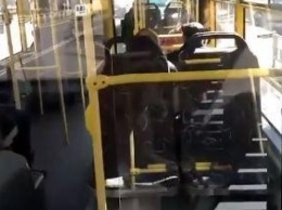 "В троллейбус попасть трудно. Платят даже пенсионеры": в Херсоне общественный транспорт возит по 10 человек