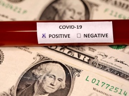 Доллар подскочил до трехлетнего максимума из-за коронавируса