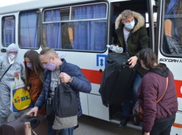 Спасатели перевезли через границу более 1200 украинцев, которые застряли в Польше