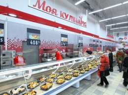 Киевскому гипермаркету запретили торговать курами-гриль и печеньем на развес