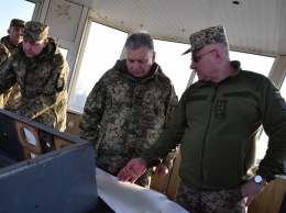 Министр обороны и начальник Генштаба посетили передовые позиции ООС