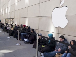 Apple запретила покупать больше двух одинаковых iPhone за раз