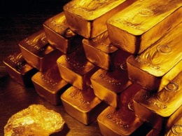 Почему золото в этот кризис не дорожает, а падает в цене